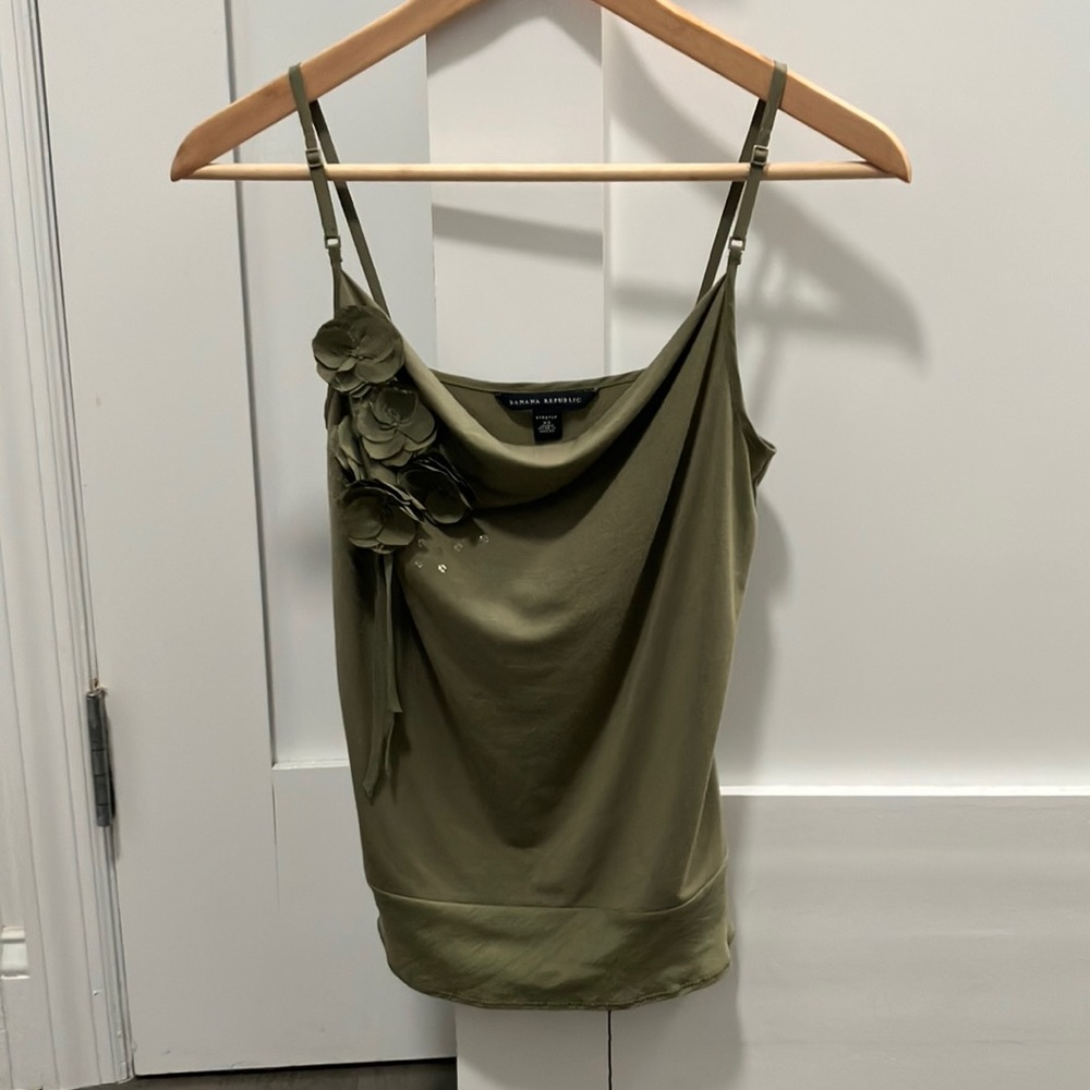Y2K Vintage Banana Republic Cowl Neck Tank Top with Flower Detail Size XS - Picture 2 of 7